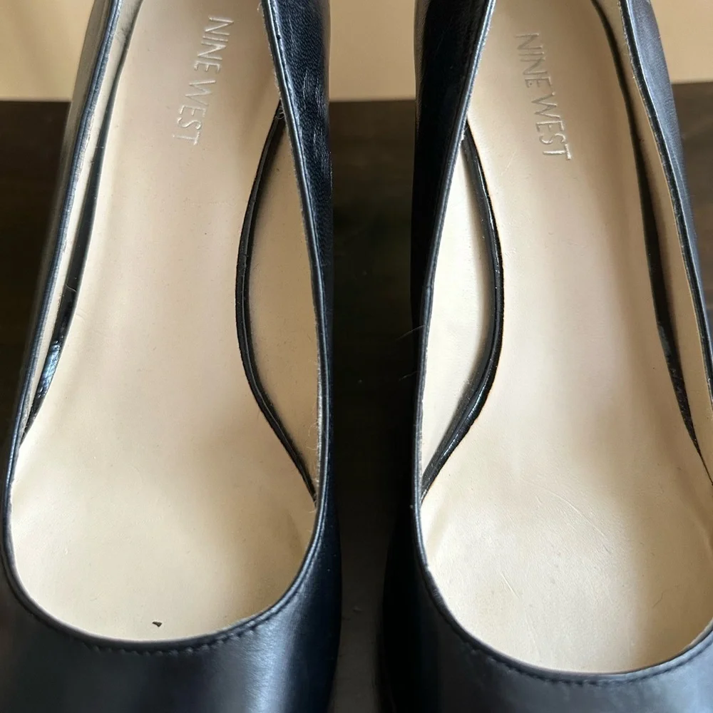 Nine West Classic Black Leather Pumps Women’s Size 8M - Picture 9 of 11